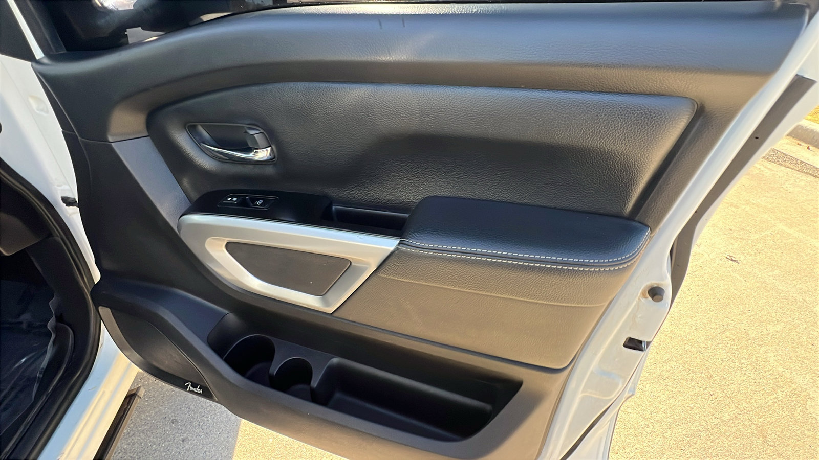 Used 2019 Nissan Titan PRO-4X w/ Pro-4x Convenience Package image 19