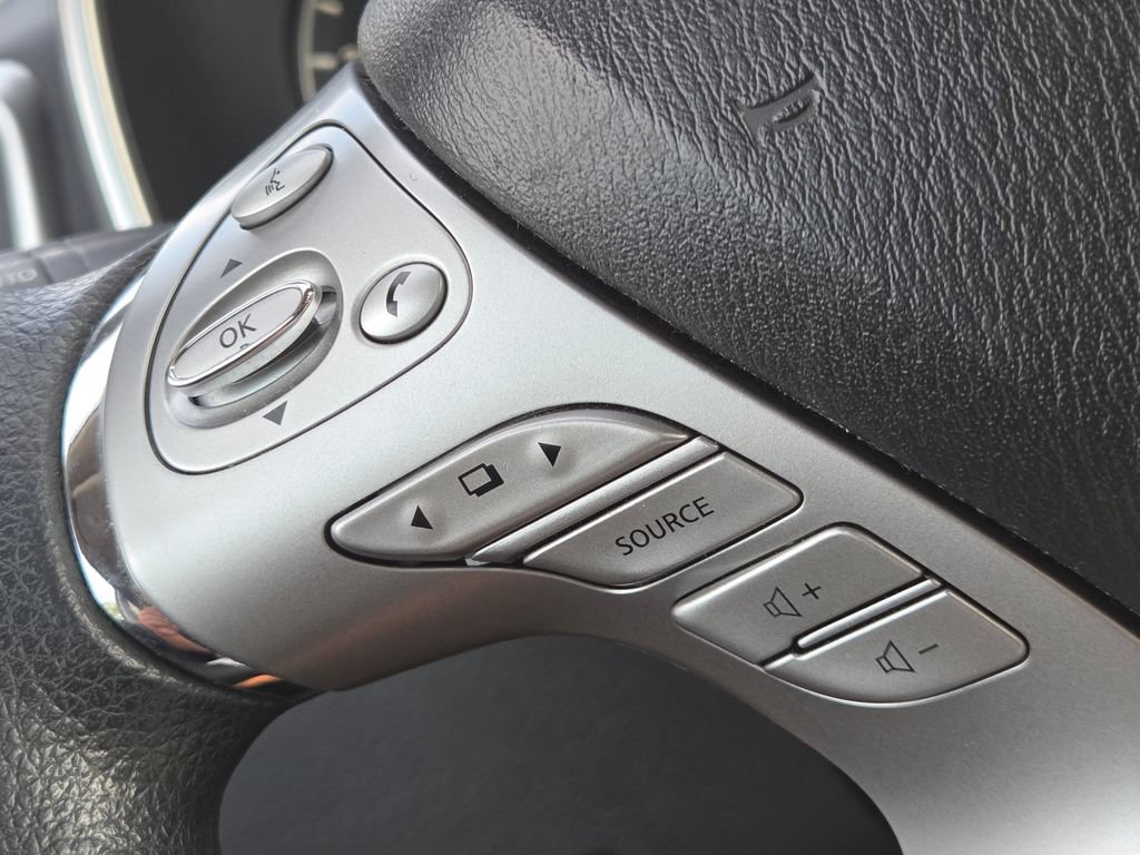 Used 2015 Nissan Murano S w/ Navigation Package FWD image 9