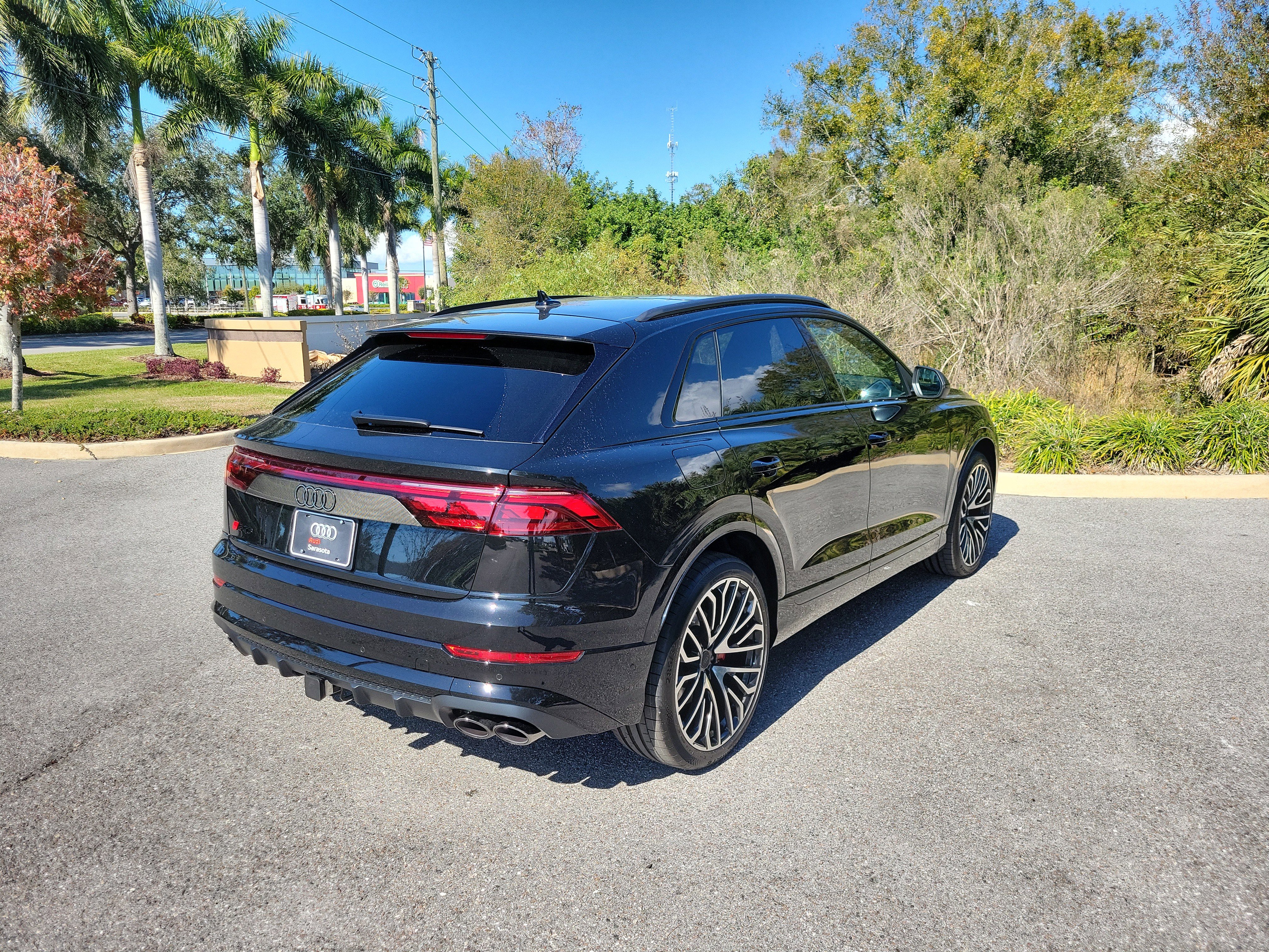 New 2026 Audi SQ8 Prestige image 4