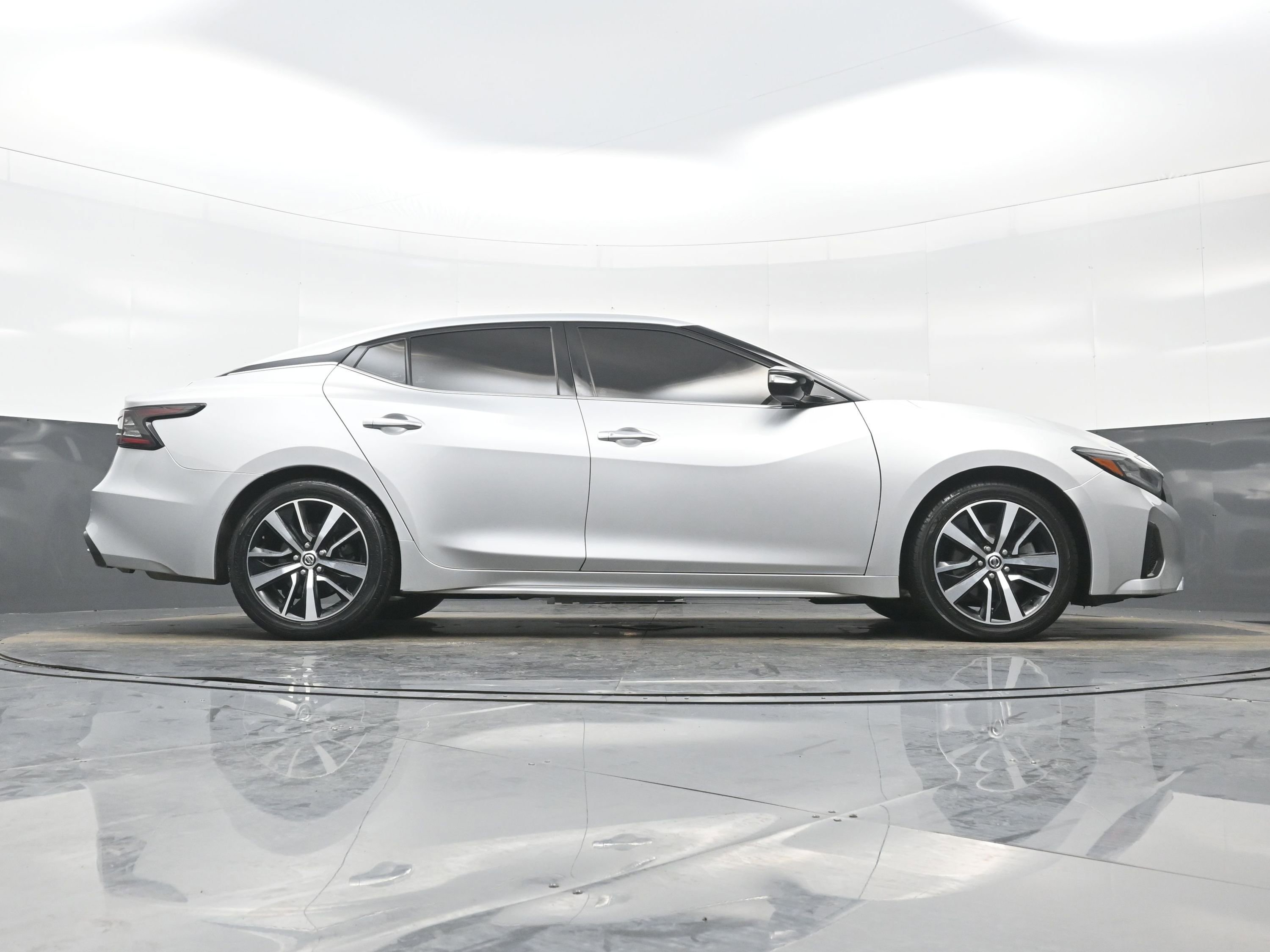 Used 2022 Nissan Maxima SV w/ Floor Mat Group image 29