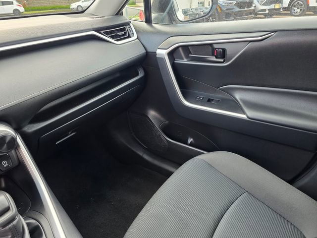 Used 2025 Toyota RAV4 LE FWD image 34