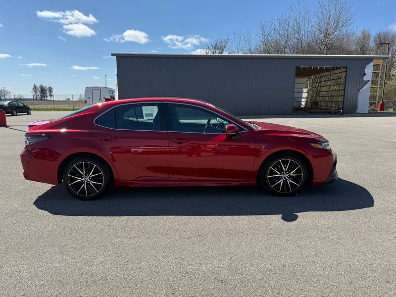Certified 2023 Toyota Camry SE image 5