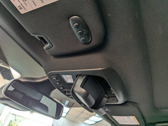 Used 2021 Ford Edge ST-Line w/ Cold Weather Package AWD/4WD image 31