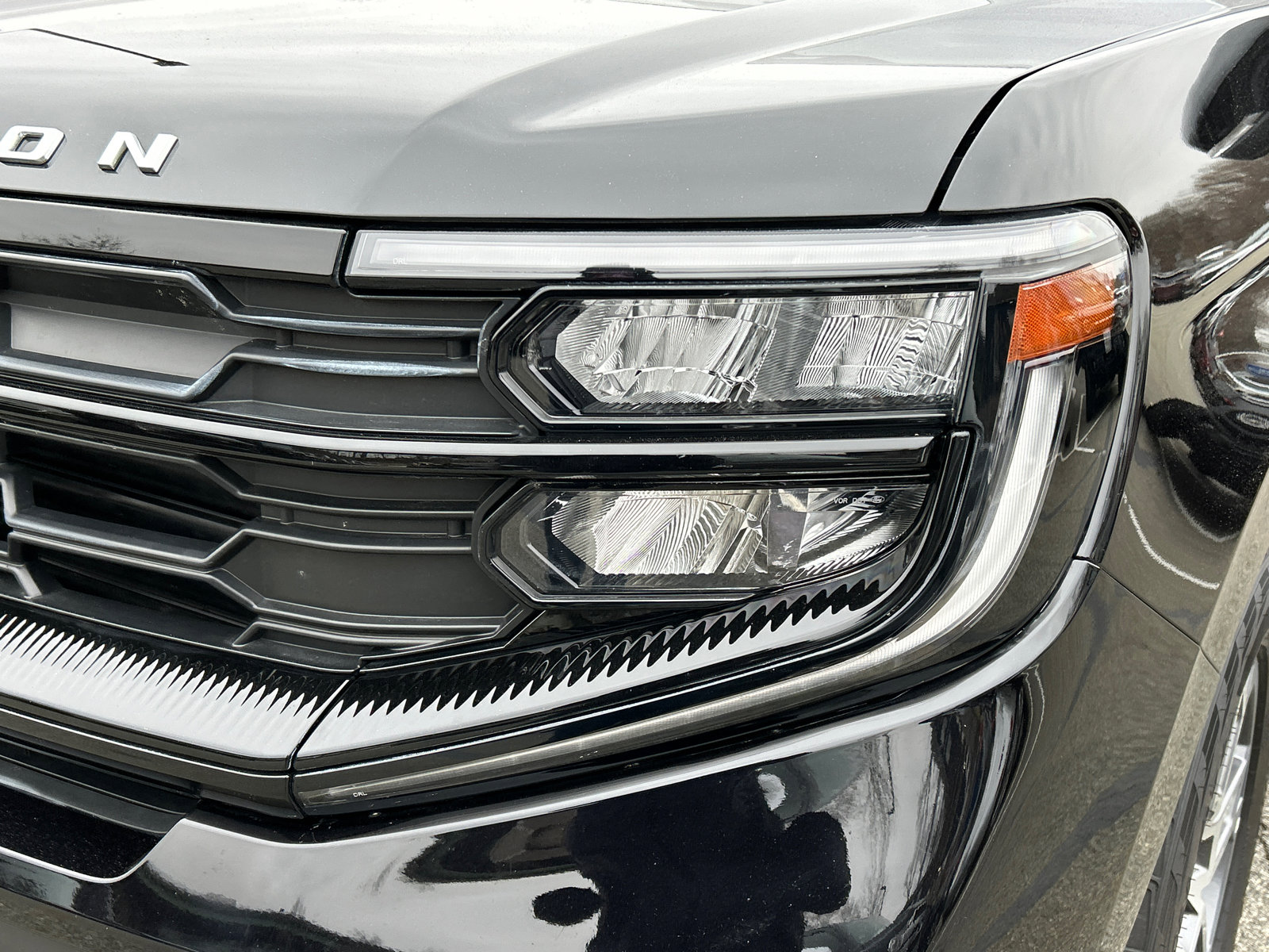 Used 2025 Ford Expedition Active image 7