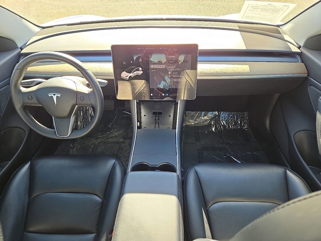 Used 2019 Tesla Model 3 Standard Range image 15