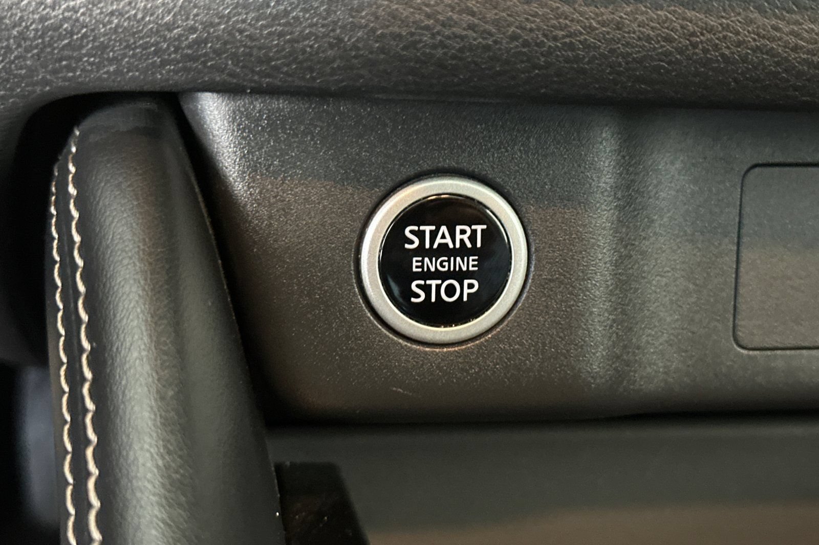 Used 2023 Nissan Rogue SL w/ SL Premium Package FWD image 25