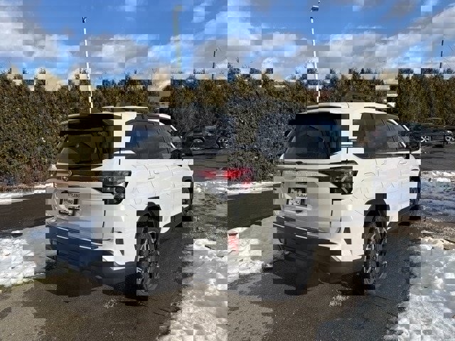 New 2025 Subaru Forester Premium image 4