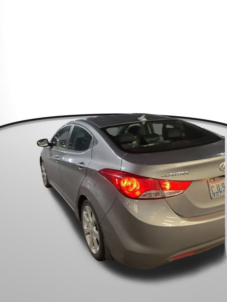 Used 2013 Hyundai Elantra Limited image 8