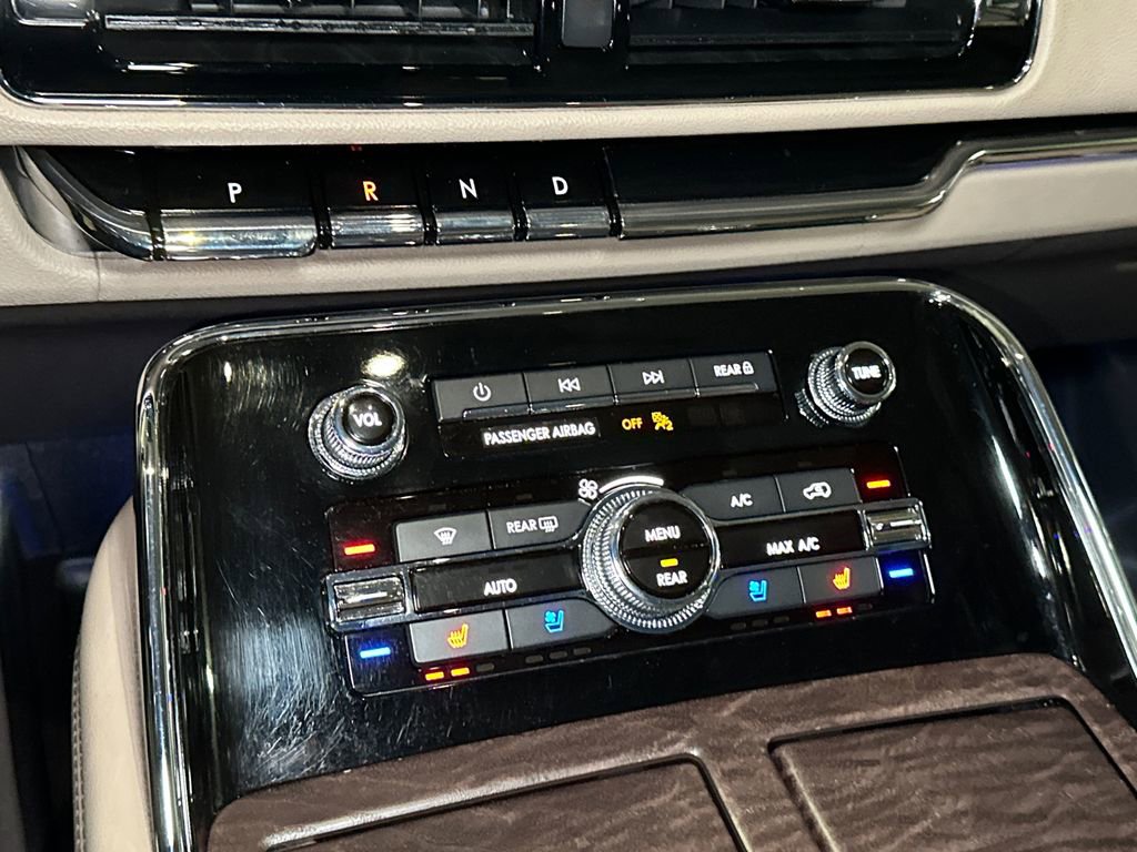 Used 2022 Lincoln Navigator L Reserve image 34