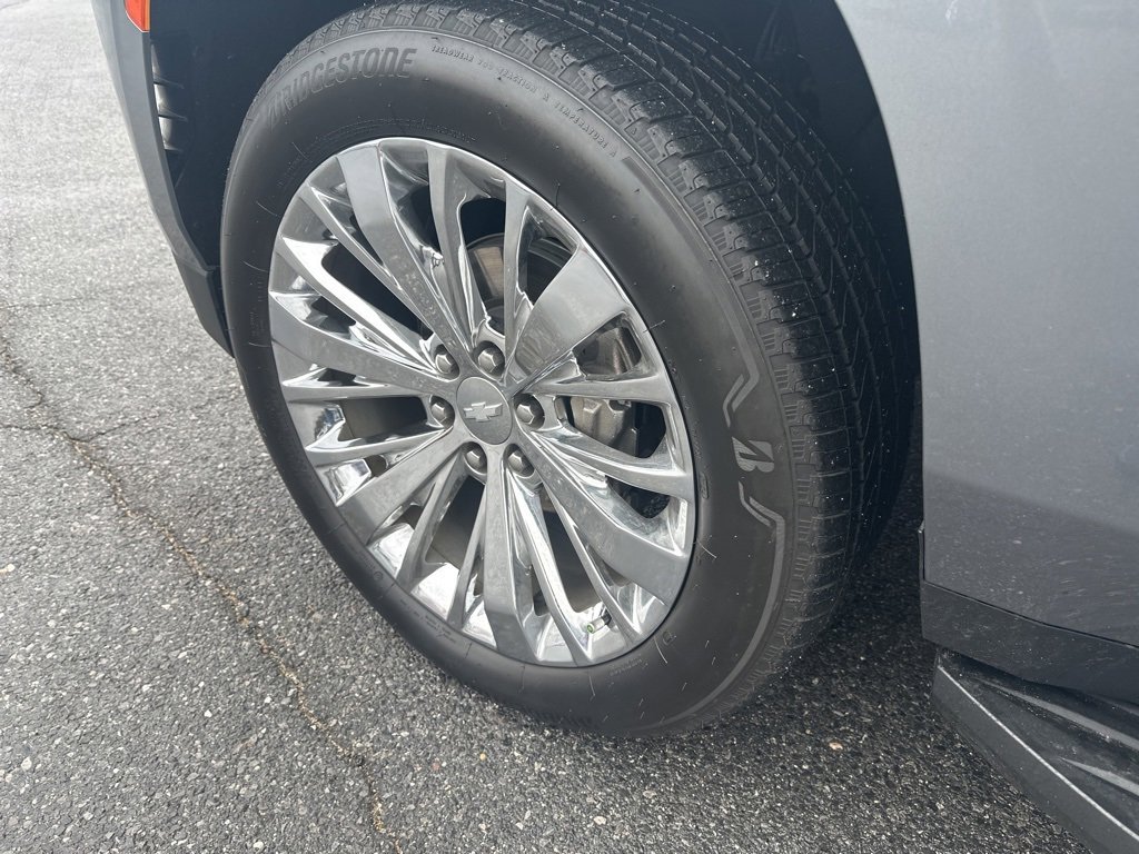 Used 2021 Chevrolet Suburban Premier image 9