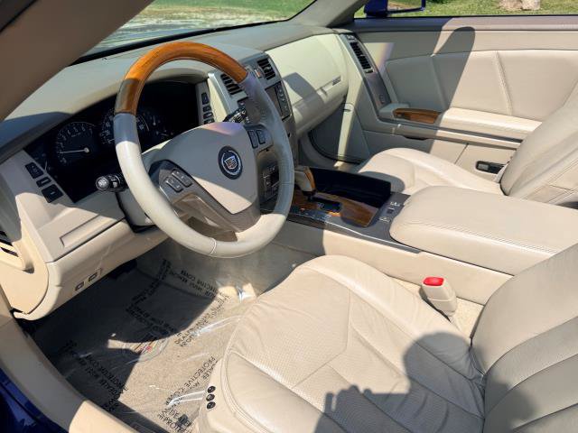 Used 2005 Cadillac XLR RWD image 14