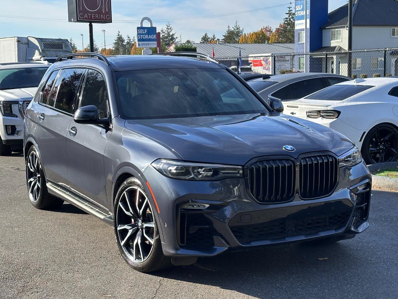 Used 2020 BMW X7 xDrive40i w/ M Sport Package AWD/4WD image 32