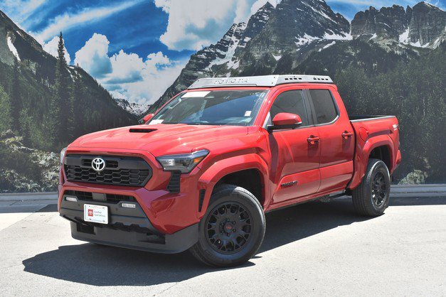 Certified 2024 Toyota Tacoma TRD Sport w/ TRD Sport Premium Package AWD/4WD image 6