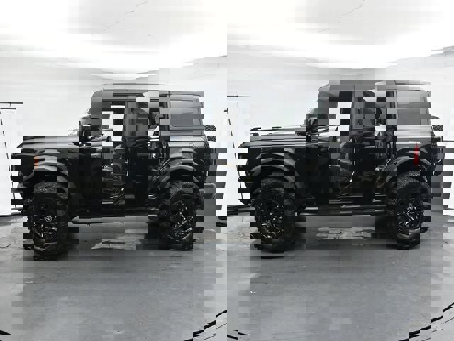 Used 2024 Ford Bronco Wildtrak image 40