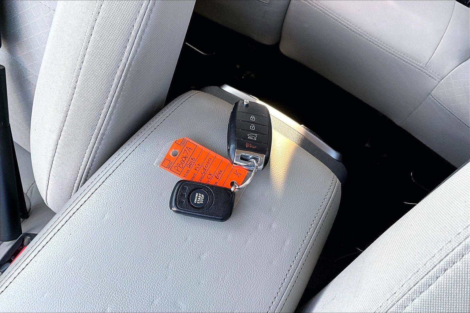 Used 2018 Kia Sorento AWD image 12