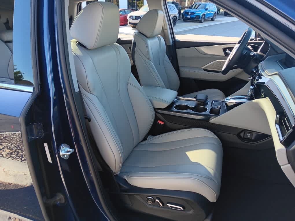 Used 2024 Acura MDX SH-AWD w/ Technology Package image 9