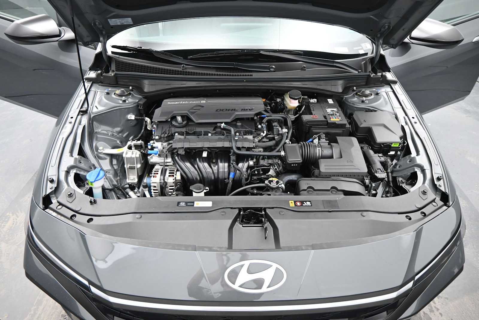 New 2026 Hyundai Elantra SEL Sport FWD image 23