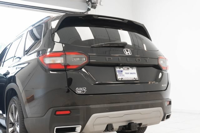 Certified 2024 Honda Pilot Elite image 38