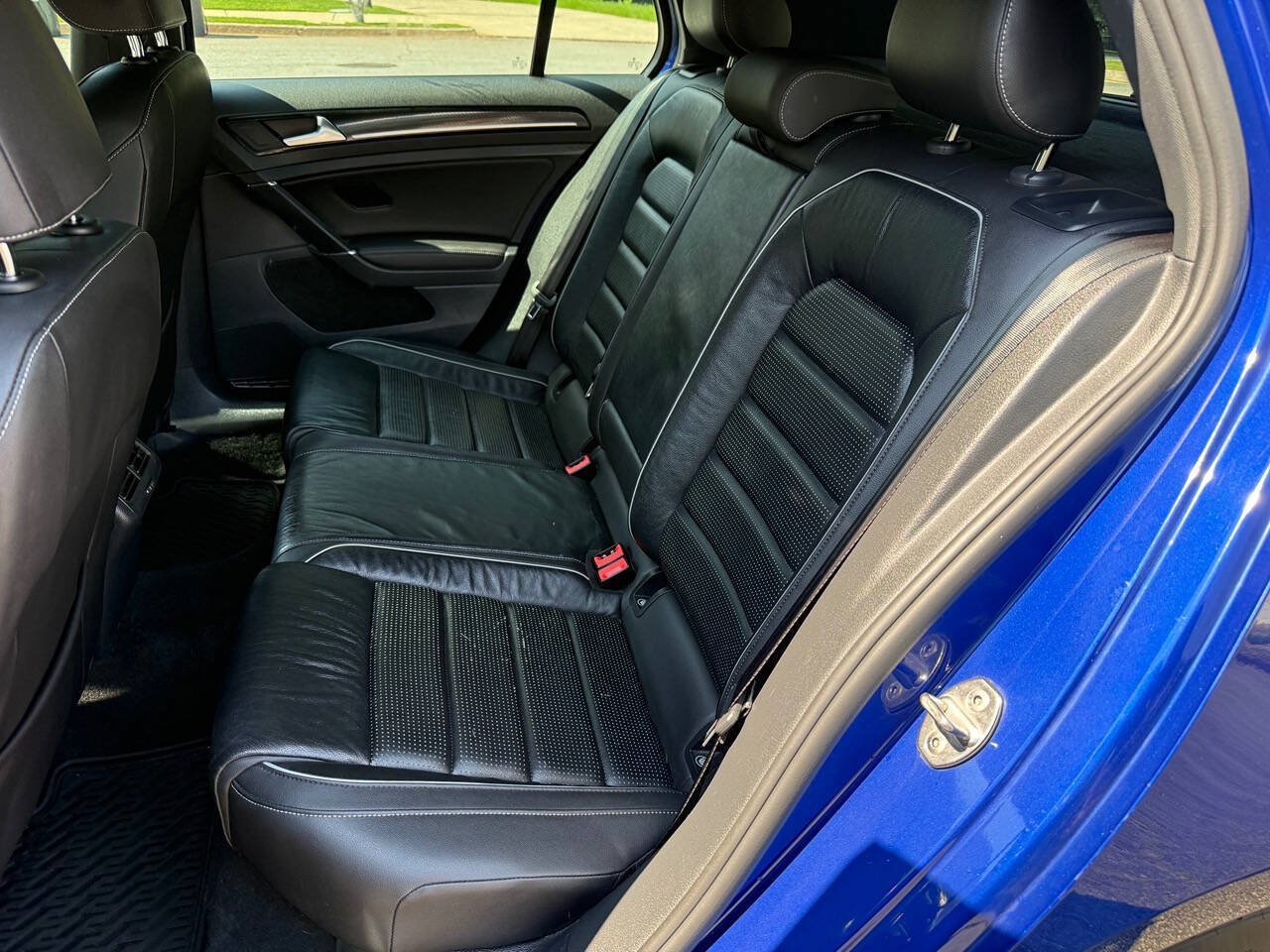 Used 2019 Volkswagen Golf R 4-Door AWD/4WD image 57