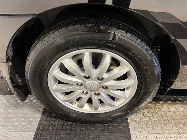 Used 2012 Kia Sedona EX w/ Luxury Pkg image 14