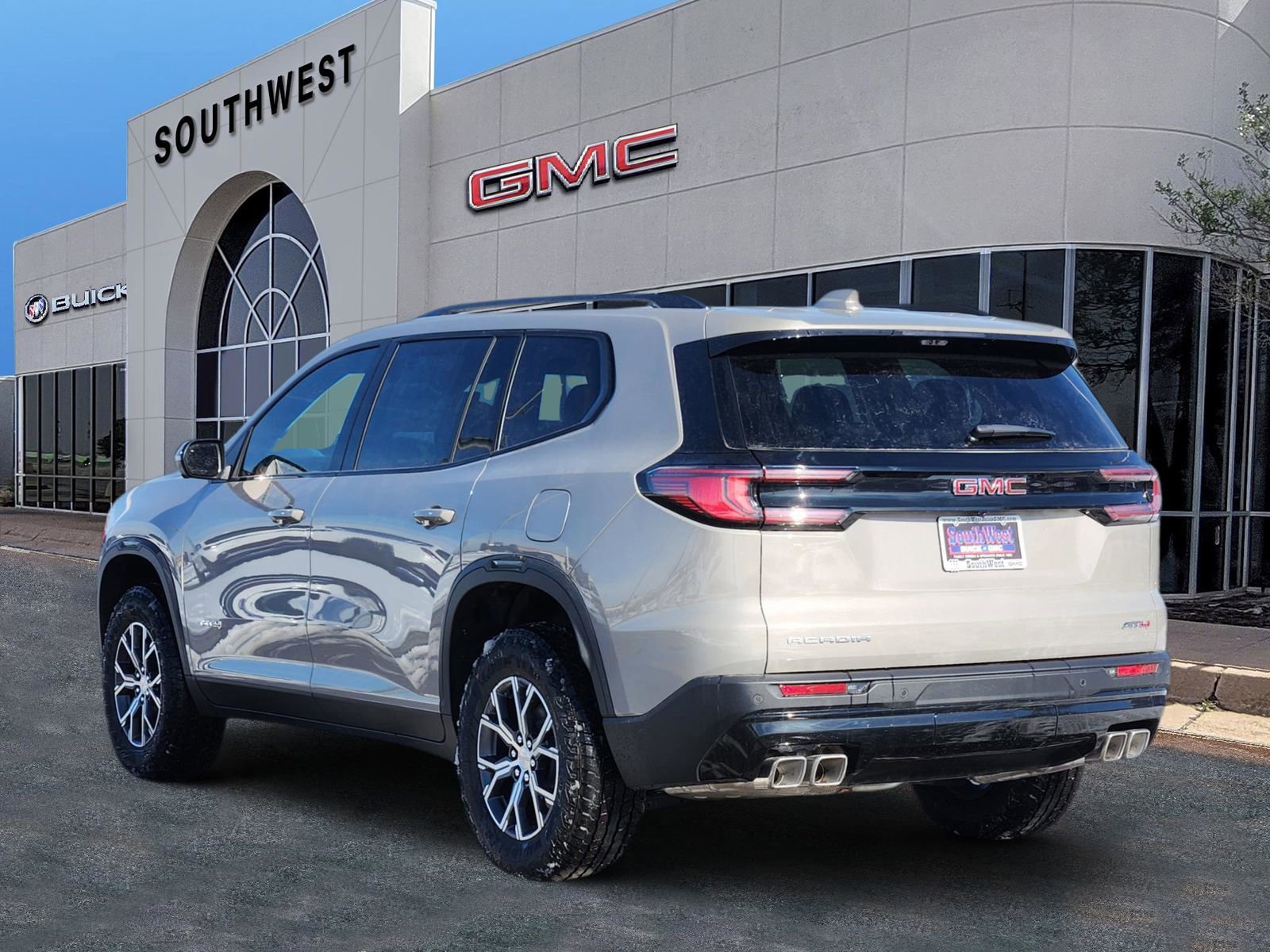 New 2026 GMC Acadia AT4 w/ Luxury Package image 4