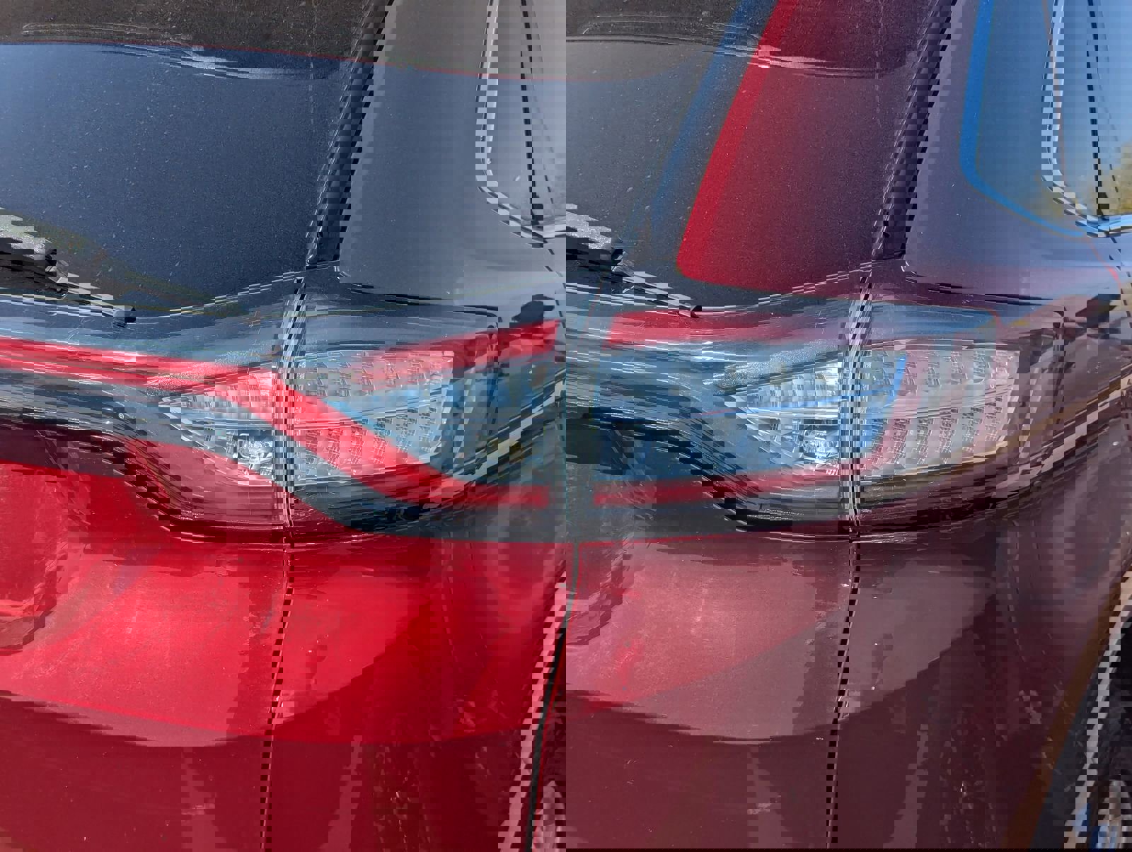 Used 2016 Ford Edge Titanium w/ Technology Package image 8