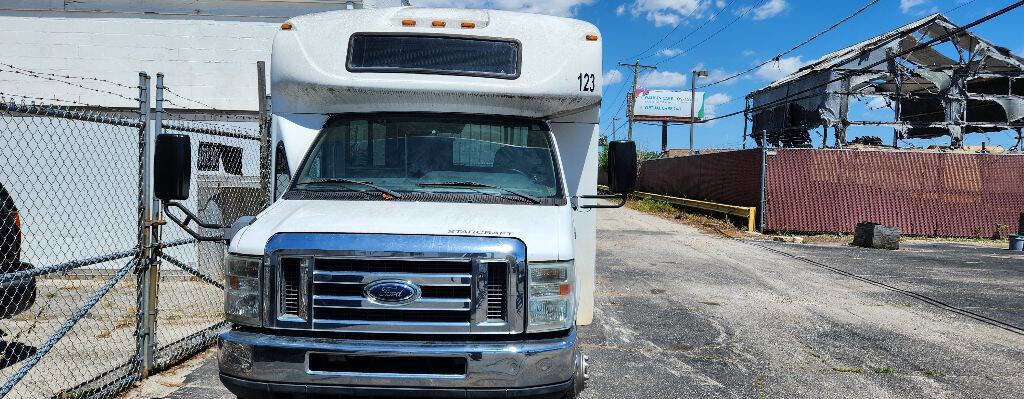 Used 2012 Ford E-450 and Econoline 450 Super Duty w/ Shuttle Bus Prep Pkg