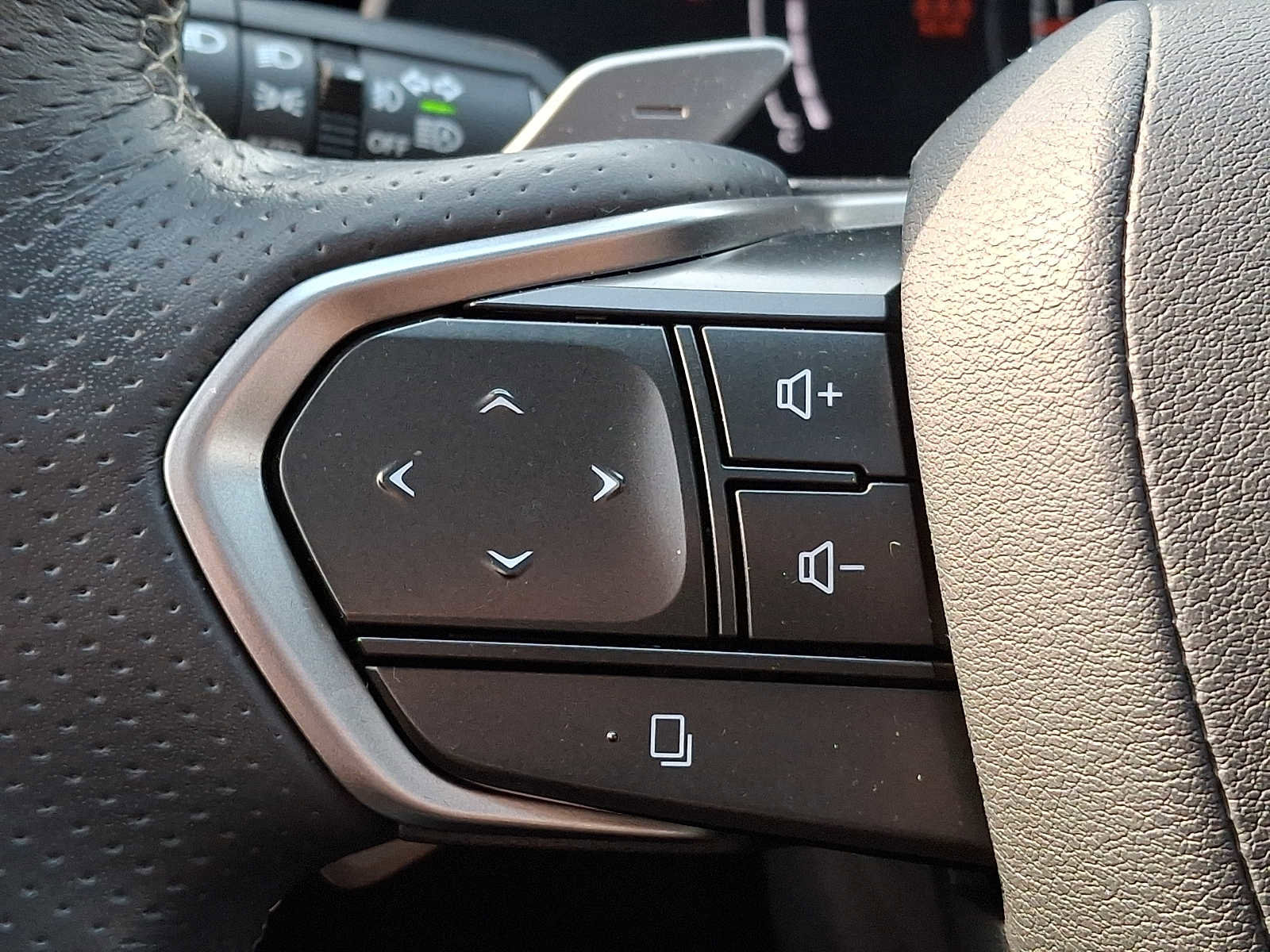 Used 2024 Lexus RX 350 F Sport w/ Technology Package AWD/4WD image 17