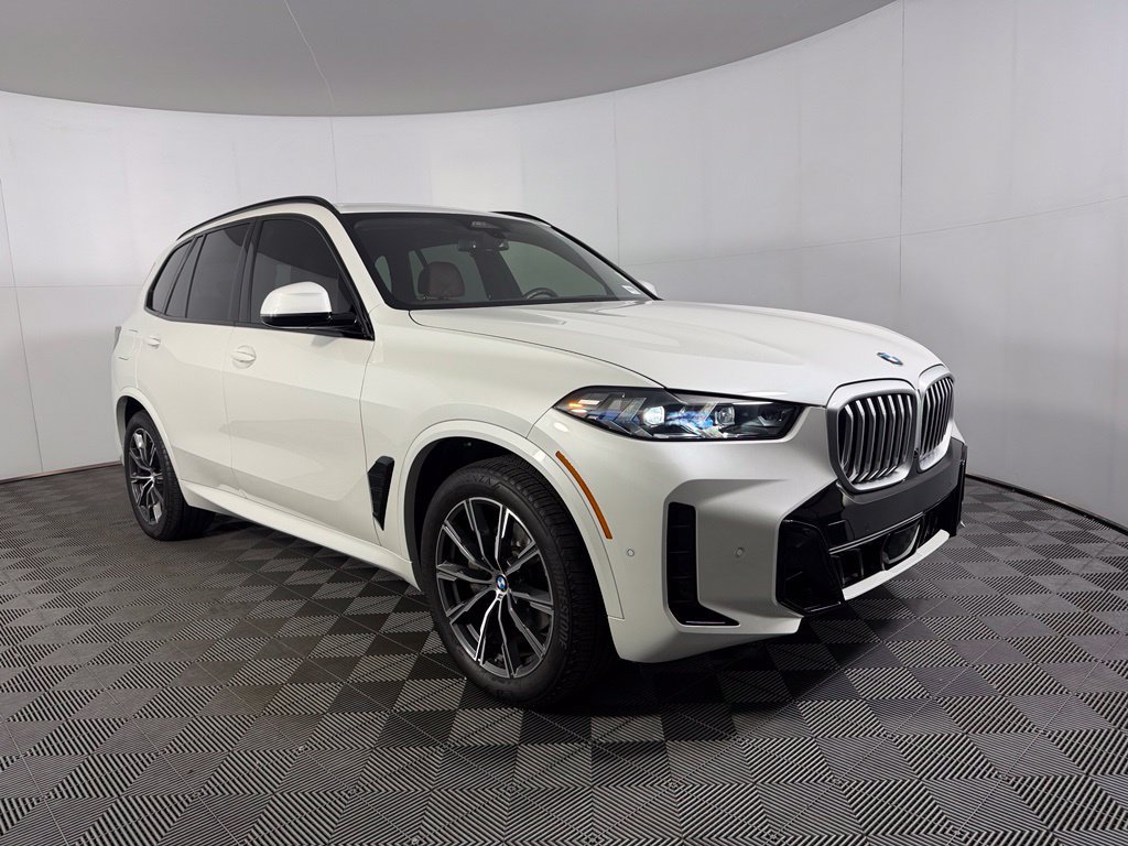 Used 2026 BMW X5 xDrive40i AWD/4WD image 4