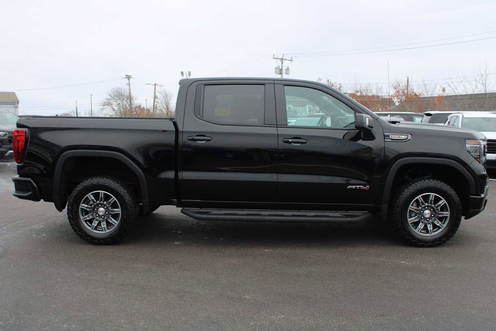 Certified 2024 GMC Sierra 1500 AT4 w/ Technology Package image 7