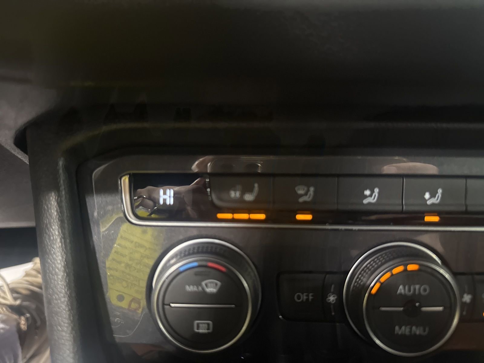 Used 2019 Volkswagen Tiguan SEL Premium image 24