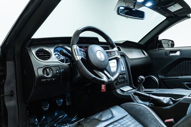 Used 2014 Ford Mustang Shelby GT500 w/ Equipment Group 821A image 22