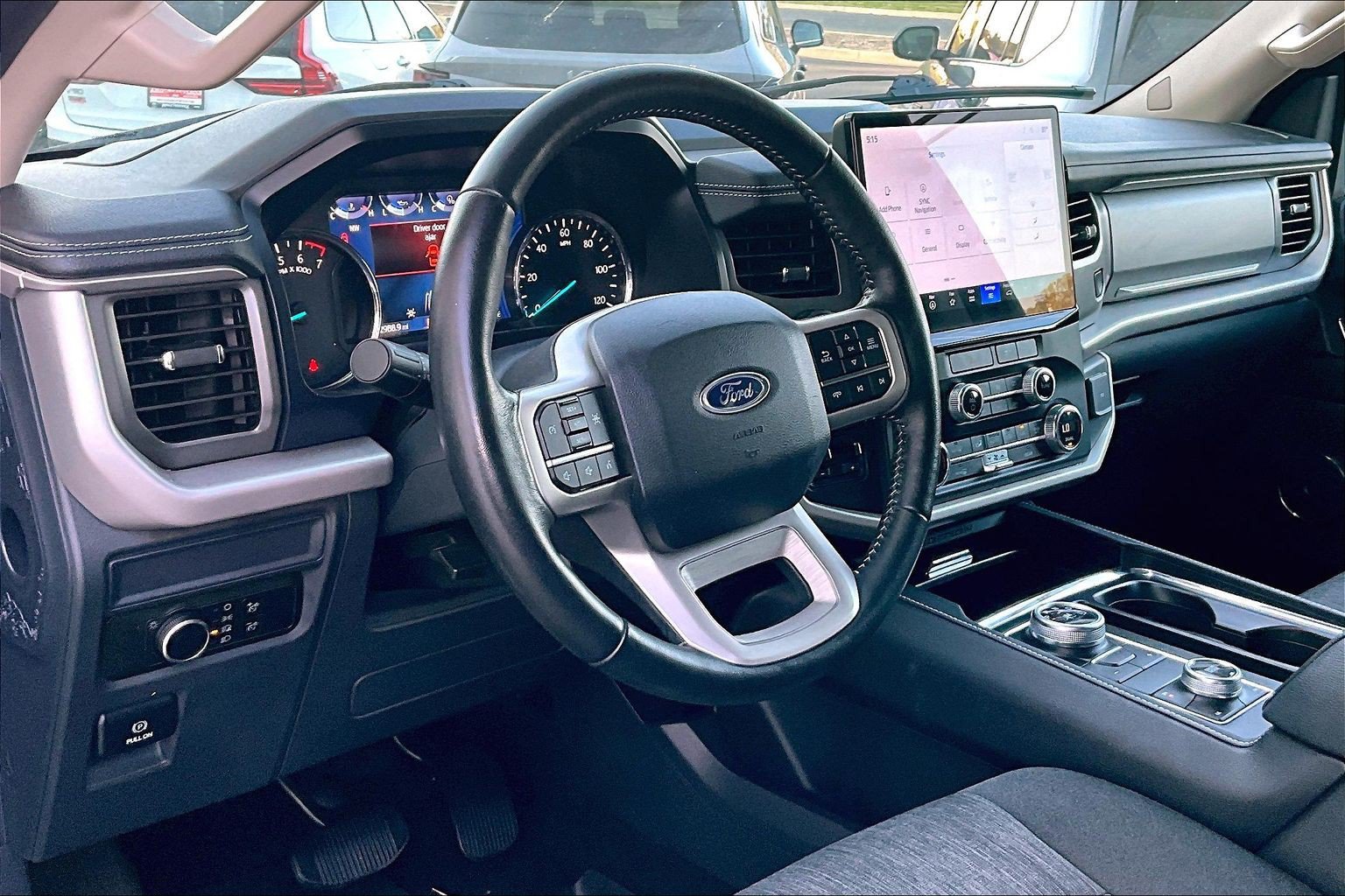 Used 2023 Ford Expedition XLT AWD/4WD image 11