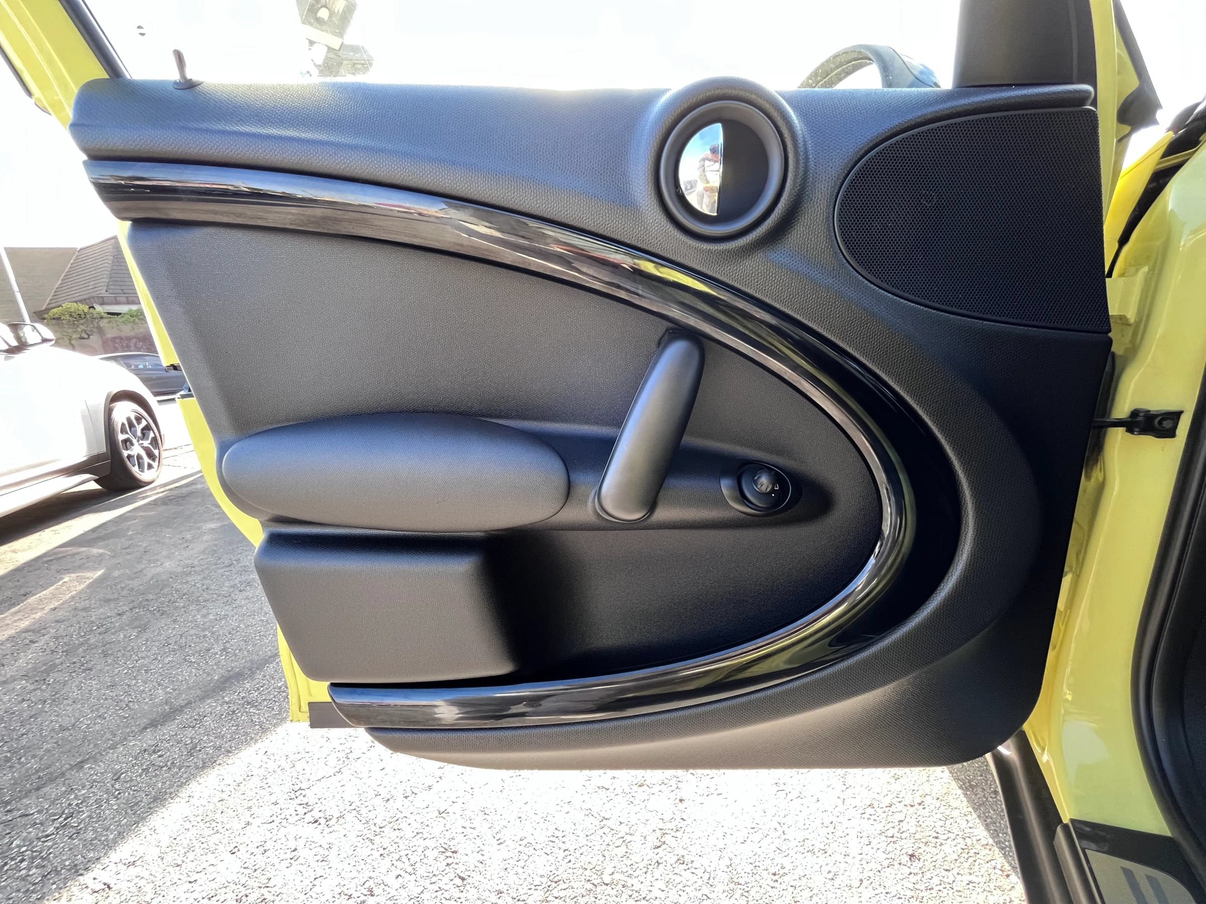 Used 2012 MINI Cooper Countryman FWD image 9