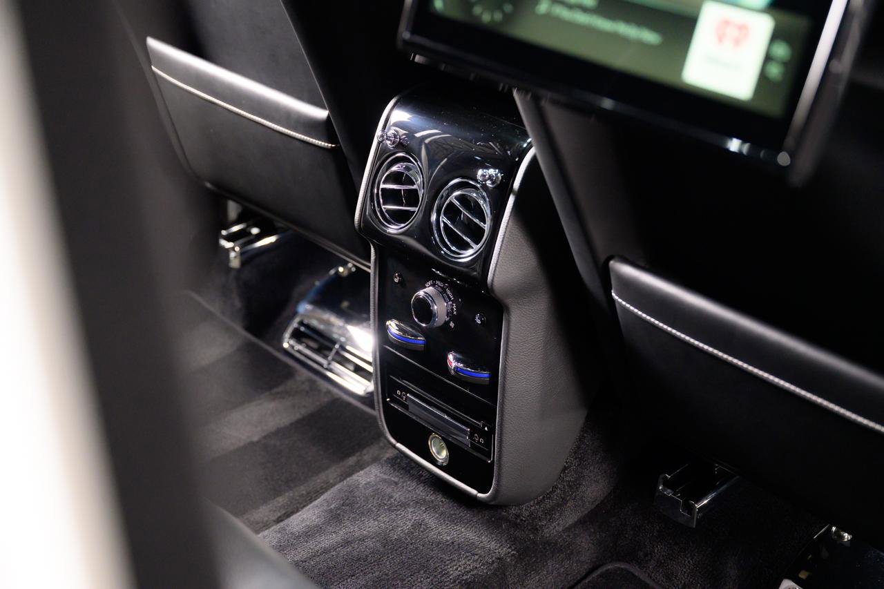 Used 2019 Rolls-Royce Cullinan image 50