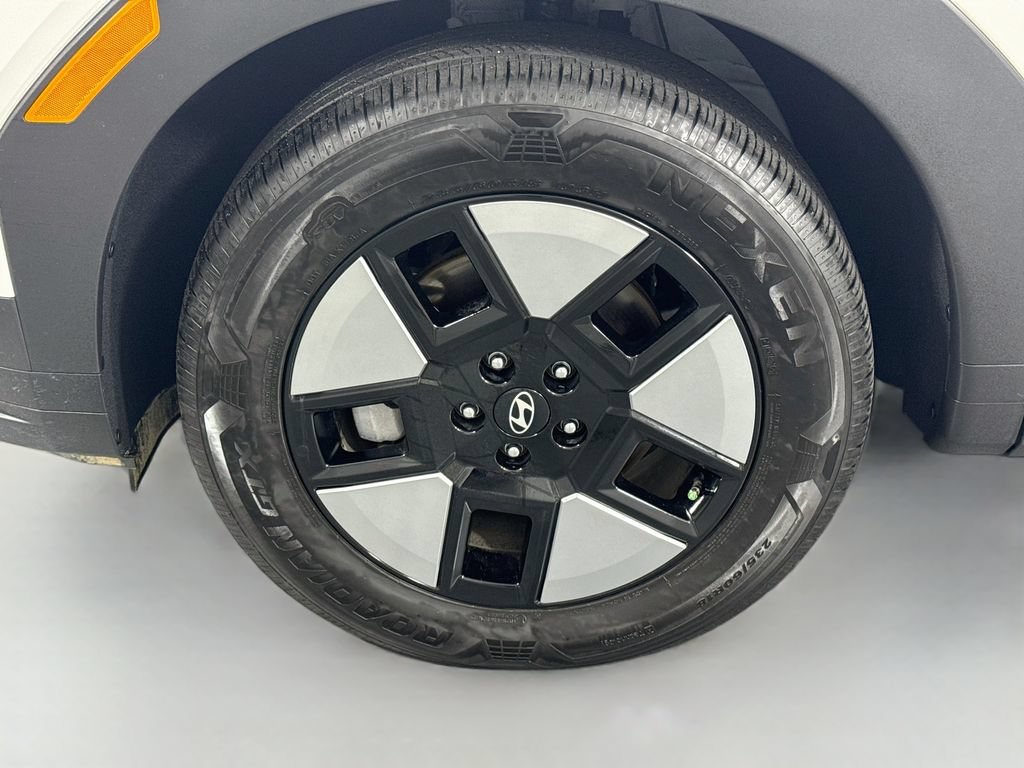 Used 2026 Hyundai Santa Fe SEL FWD image 33