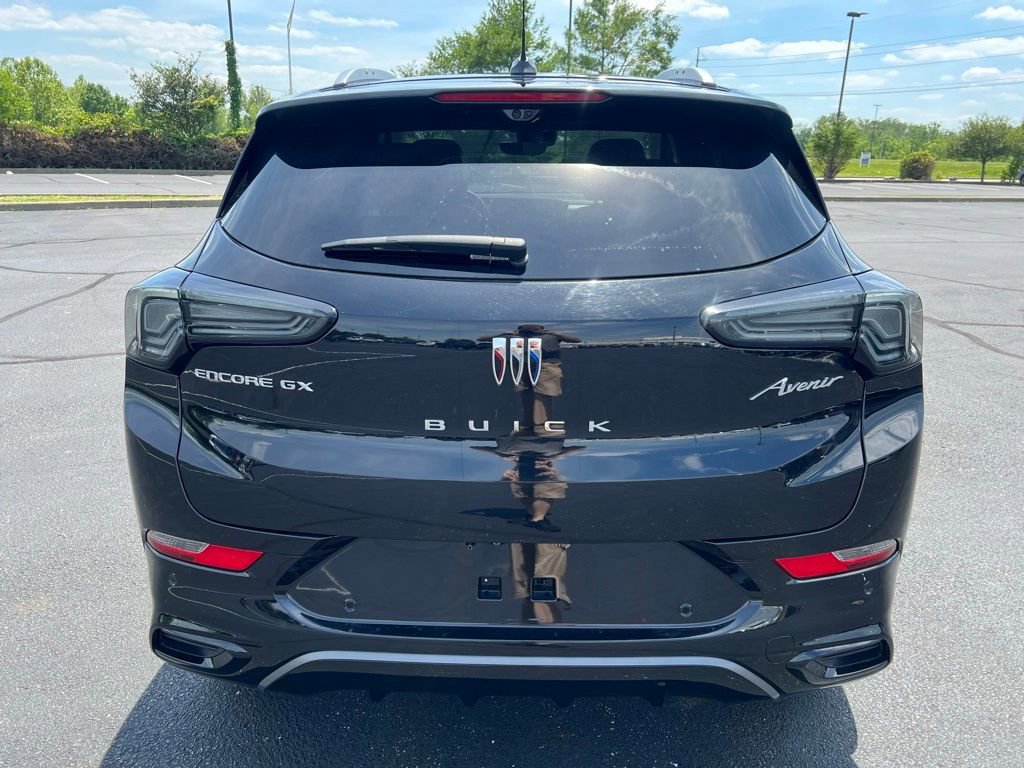 Used 2024 Buick Encore GX Avenir w/ Avenir Technology Package FWD image 4