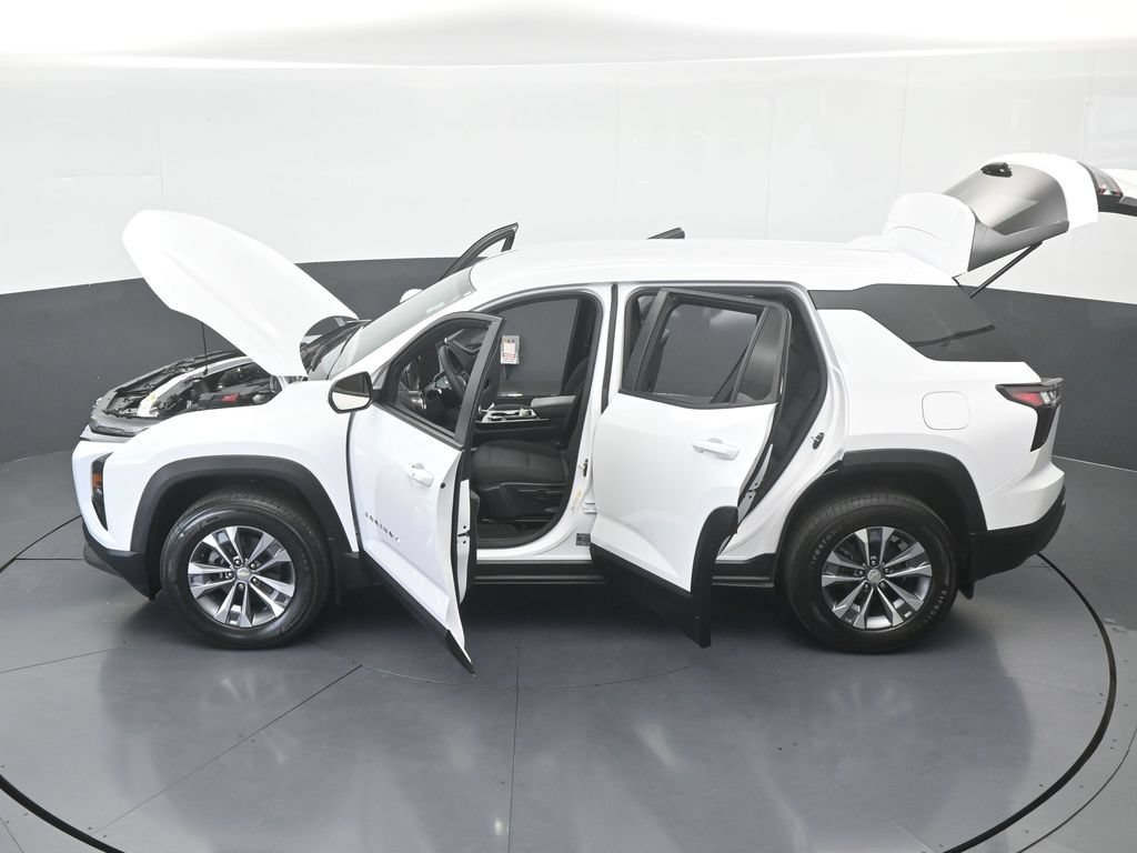 Used 2026 Chevrolet Equinox LT FWD image 66