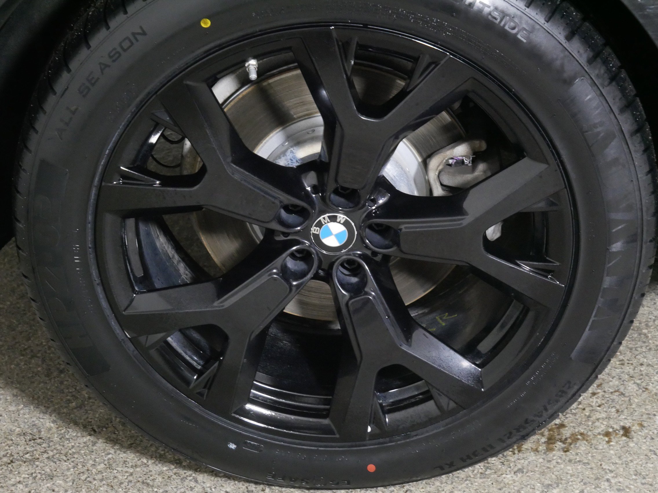 Used 2020 BMW X7 xDrive40i w/ Premium Package image 15