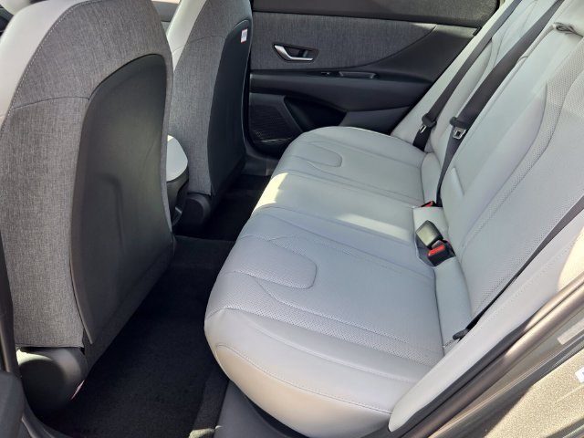 New 2026 Hyundai Elantra SEL Sport FWD image 6