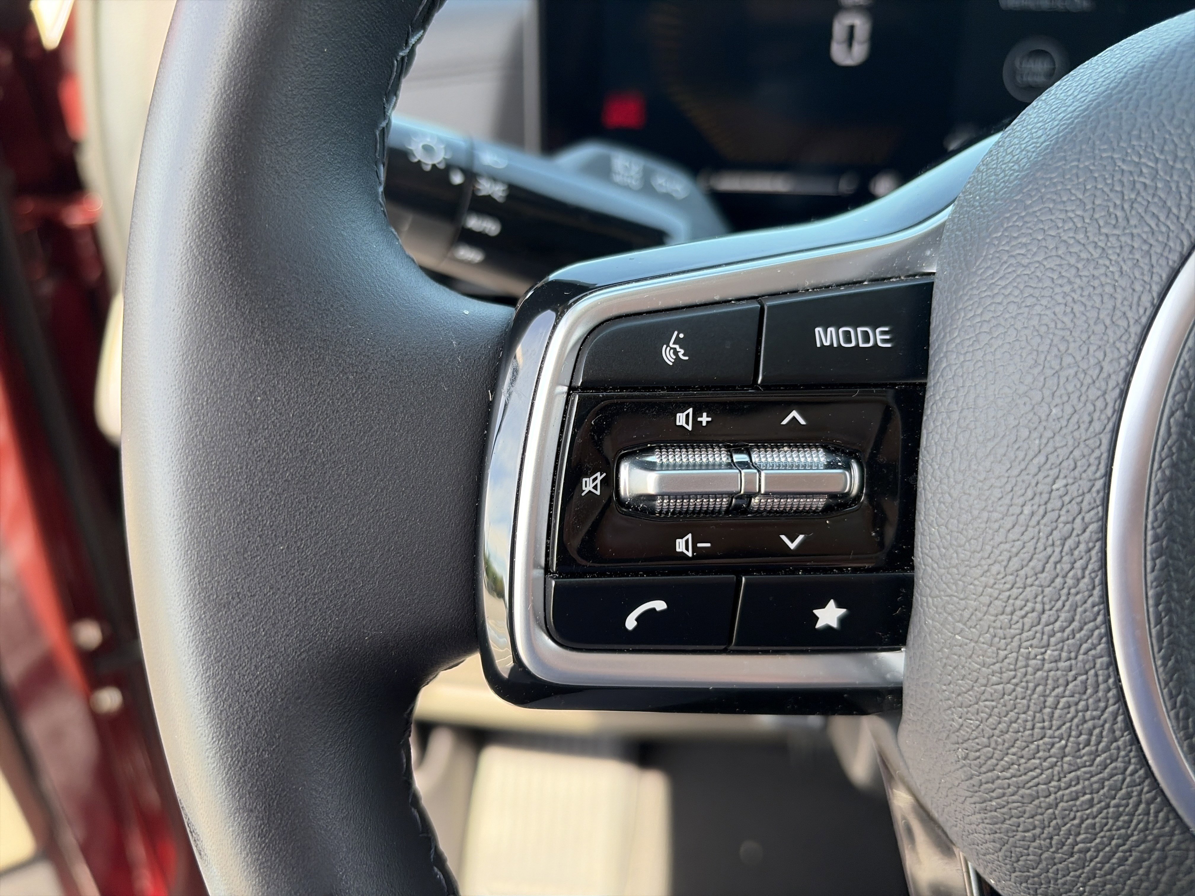 Used 2026 Kia Carnival EX FWD image 45