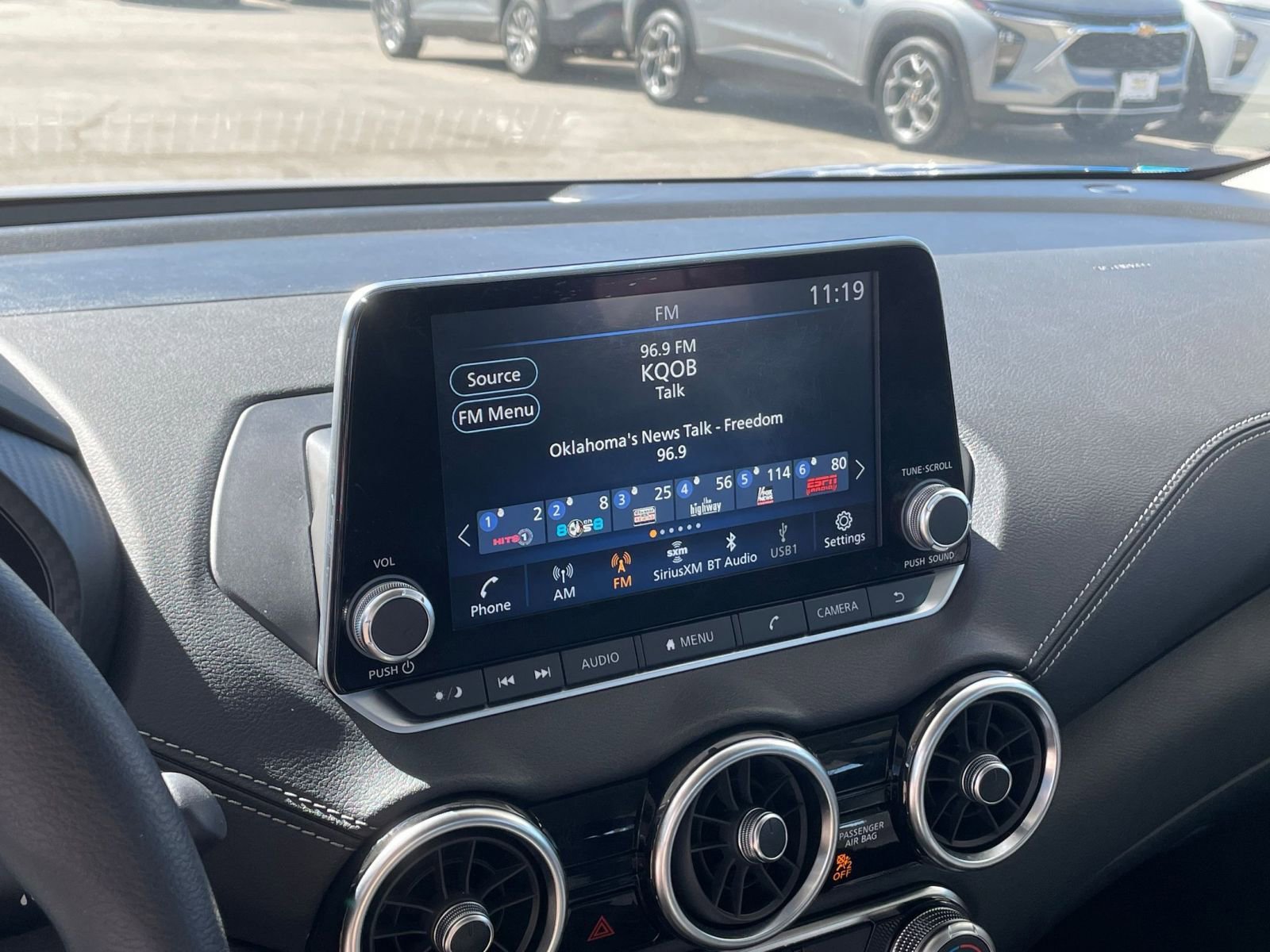 Used 2025 Nissan Sentra SV image 20