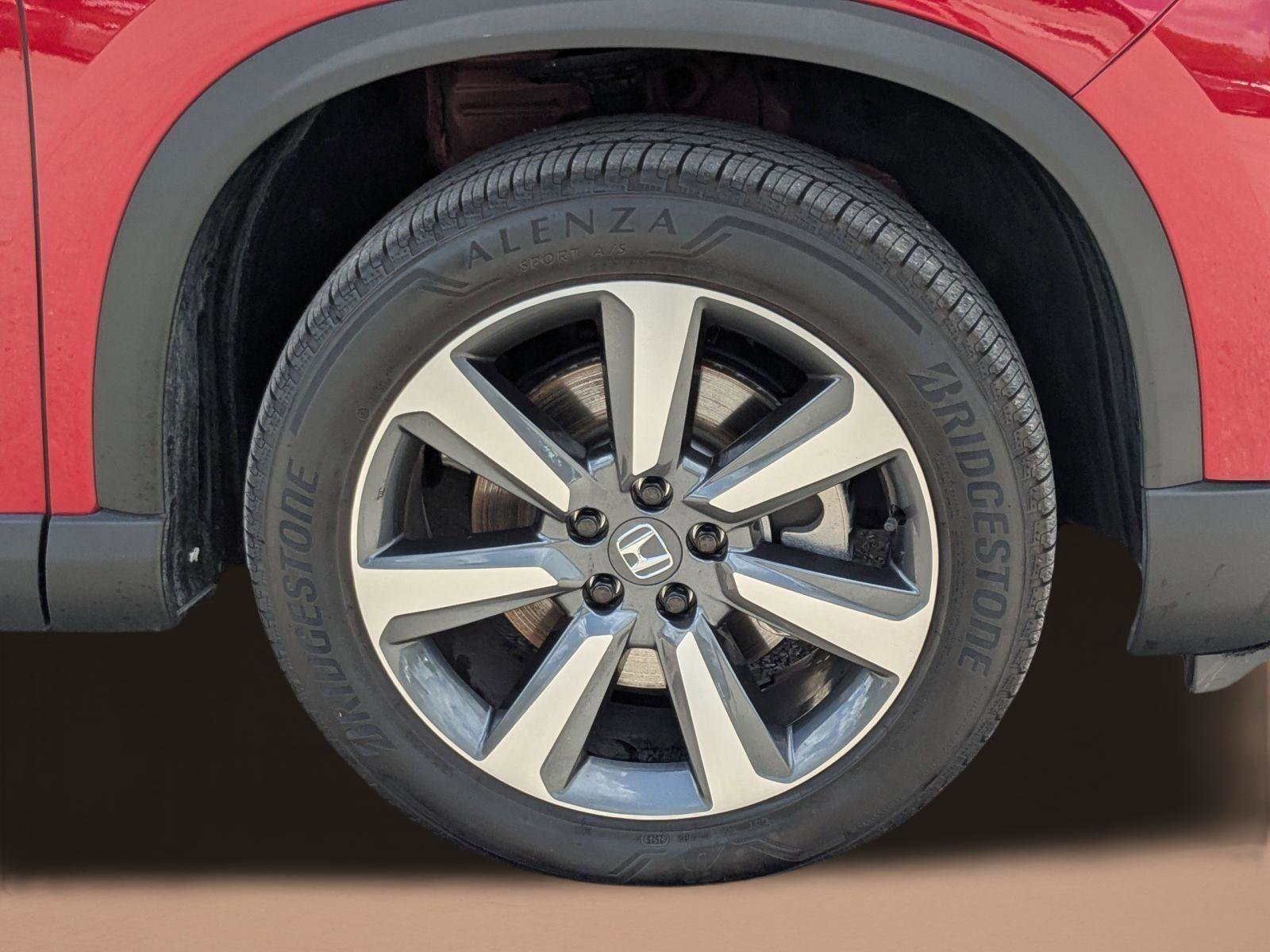 Used 2025 Honda Pilot Elite image 23