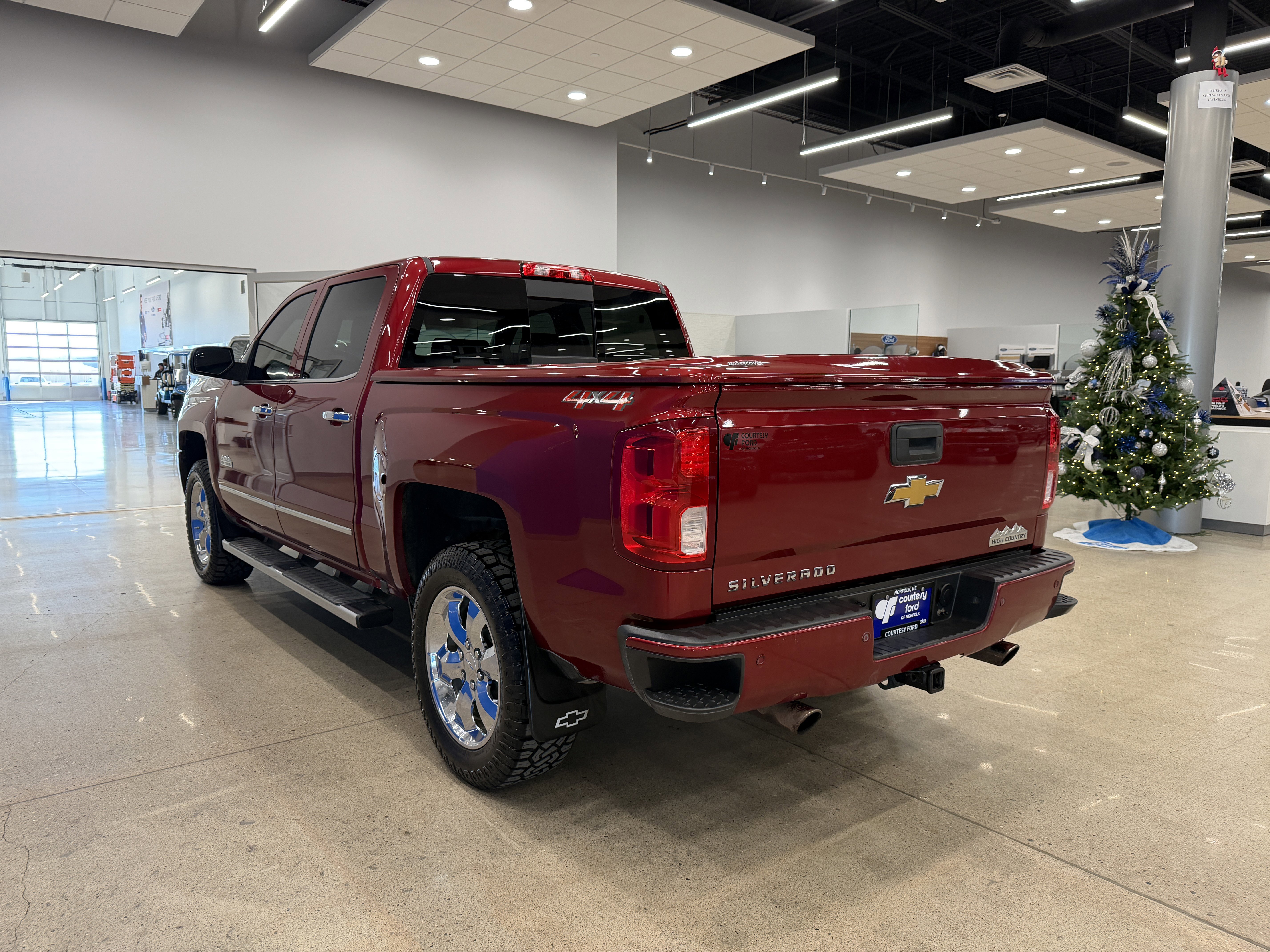 Used 2018 Chevrolet Silverado 1500 High Country image 6