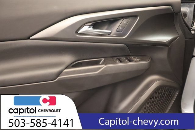 Used 2026 Chevrolet Equinox EV LT FWD image 11
