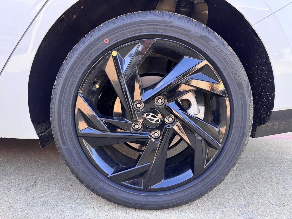 New 2026 Hyundai Elantra Sport image 22