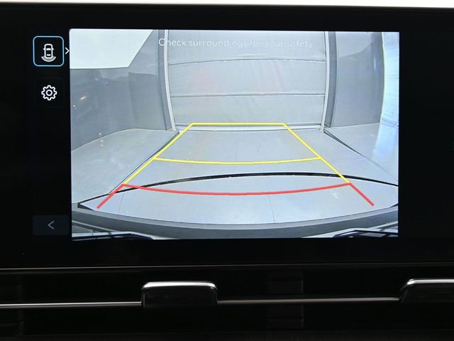 Used 2025 Hyundai Kona SE image 15