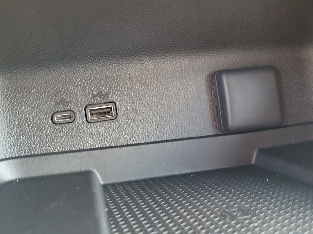 New 2026 Chevrolet Traverse Z71 w/ Enhanced Driving Package image 28