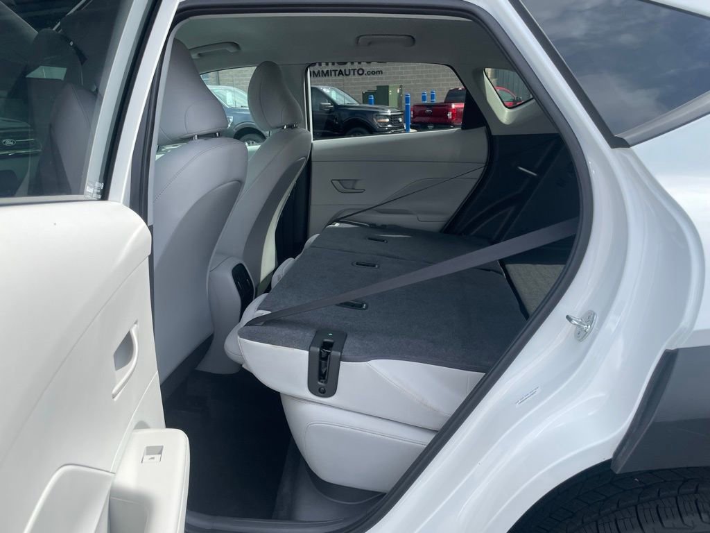 Used 2025 Hyundai Kona SEL image 52