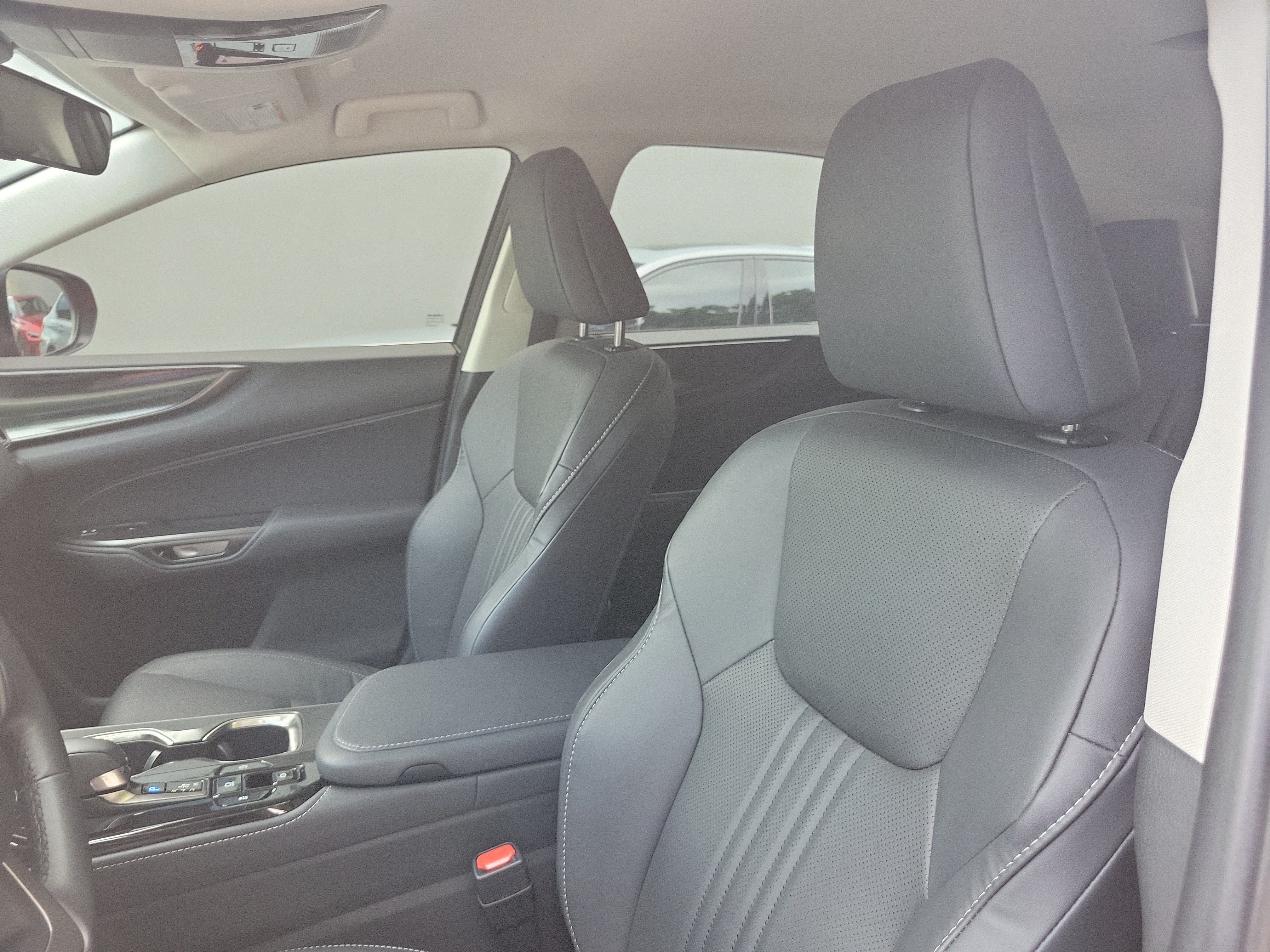 Used 2025 Lexus NX 250 FWD w/ Towing Package (2000 Lbs) image 20